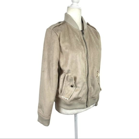 Chaser Faux Fur Lined Faux Suede Cropped Full Zip Jacket in Beige Size Medium - Picture 6 of 15